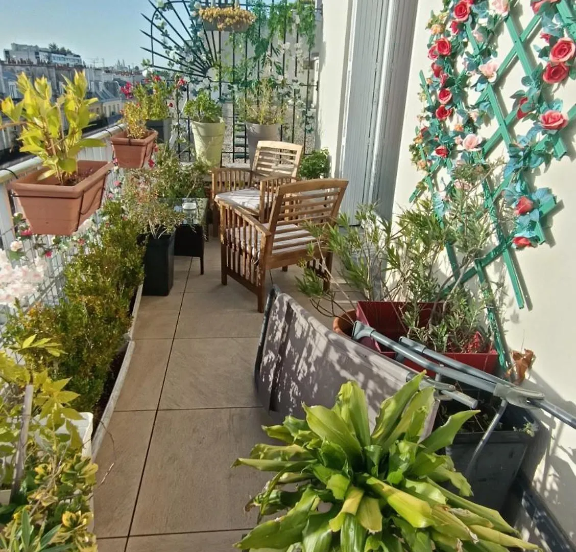 Lägenhet Top Floor Appartement & Terrace With View Paris Frankrike